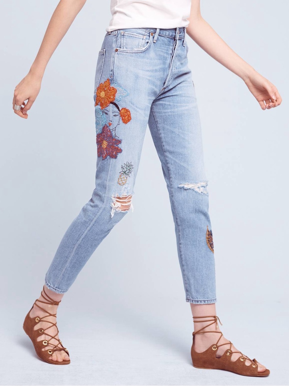 COH Citizens of Humanity Liya Embroidered Classic Fit Cropped Ripped Jeans Sz 26